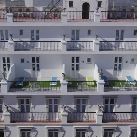 Albufeira Beach Hotel By Kavia-2