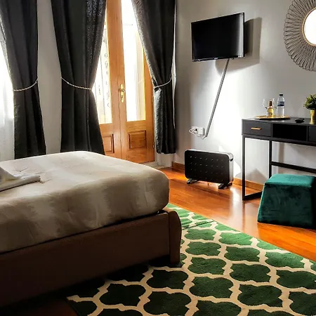 Cool Guesthouse-2