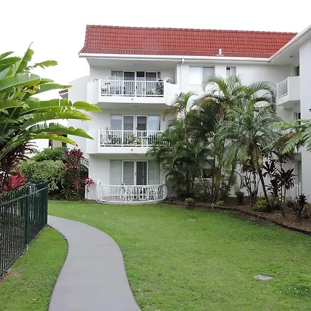 Cannes Court Apartments-2