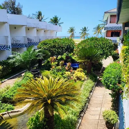 Beachcomber Hotel And Resort-3