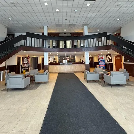 Ramada By Wyndham London-3