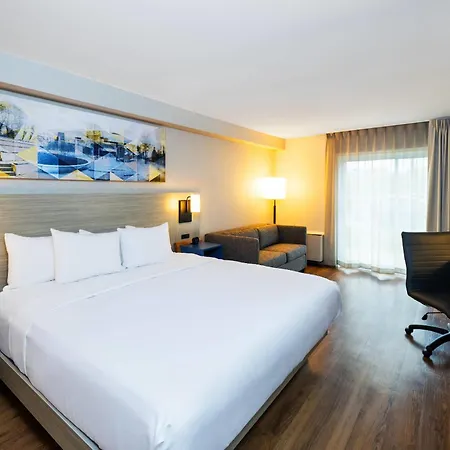Comfort Inn Sydney - Cape Breton-3