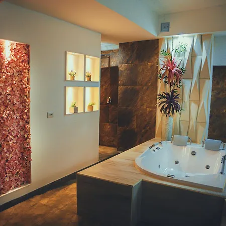 Trugo Luxury Rooms-3