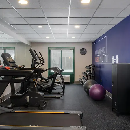 Holiday Inn Express Hotel & Suites Drums-Hazelton By Ihg-2