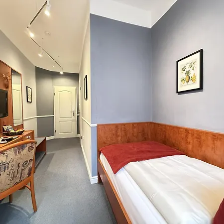 Hotel West An Der Bockenheimer Warte-3