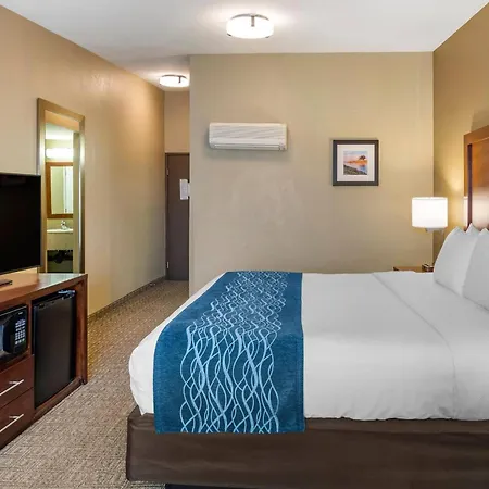 Comfort Inn & Suites Ventura Beach-2