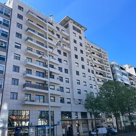 Portuguese Design Suites&Parking - Praça de Espanha-3