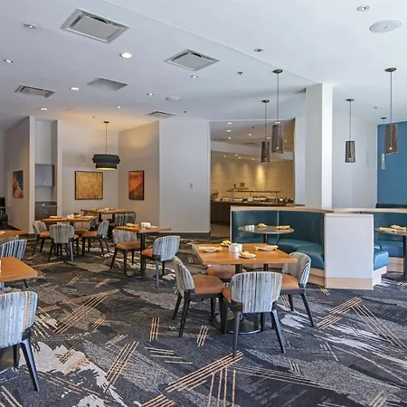Doubletree By Hilton Hotel & Conference Centre Regina-3