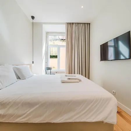 Gs Chiado Boutique Studios & Suites-3