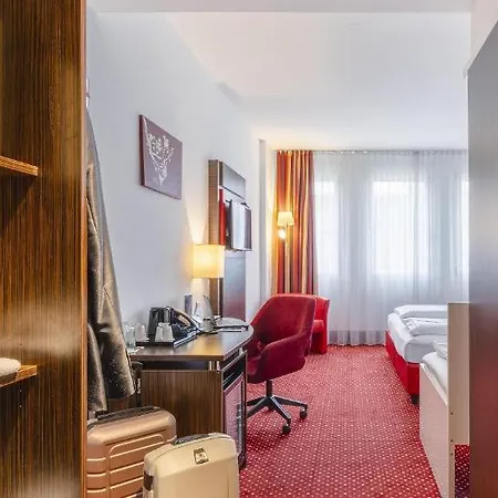 Plaza Inn Amedia Vienna-3