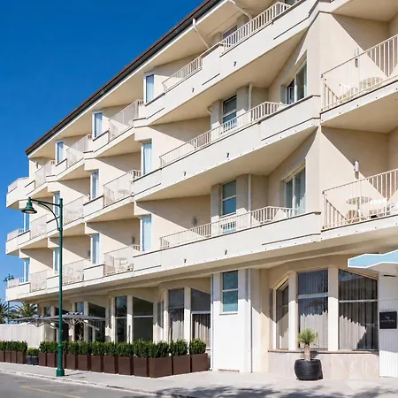 Grand Hotel-3