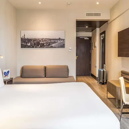 Novotel Madrid Center-2