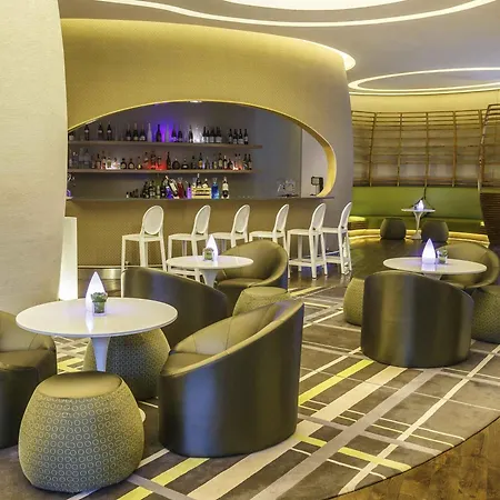 Novotel Manila Araneta City Hotel-3