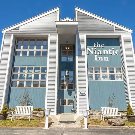 The Niantic Inn-3