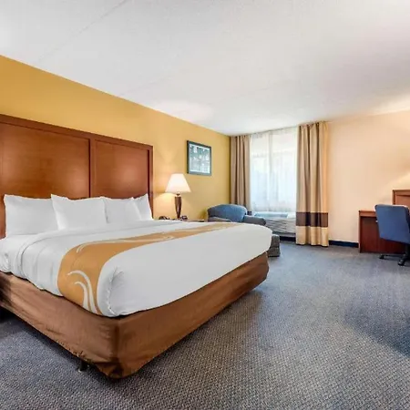 Quality Inn & Suites Zanesville City Center-2