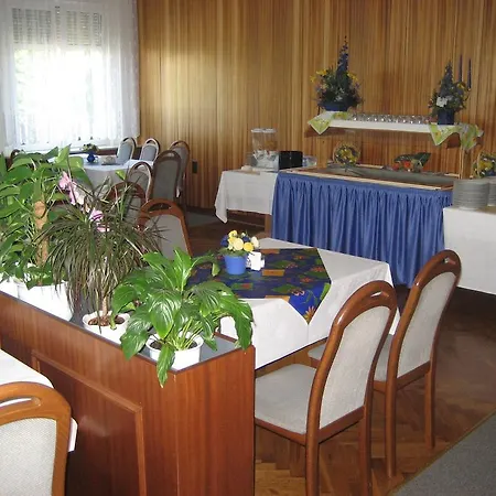 Hotel Kirchner-2