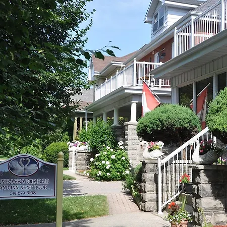 Ambassador'S Inn Next Door-2