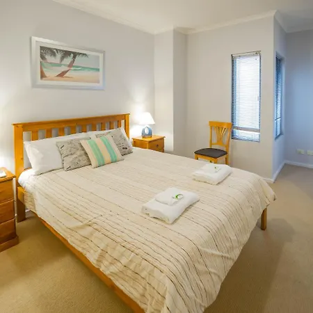 Glenelg Beachside Apartments-2