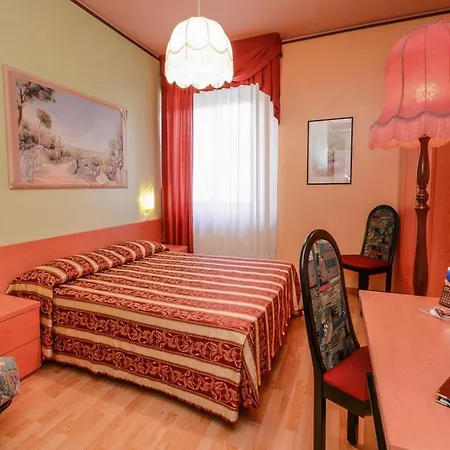 Hotel Benaco-3