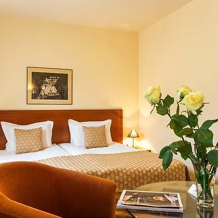 Sofia Place Hotel By Hmg-2