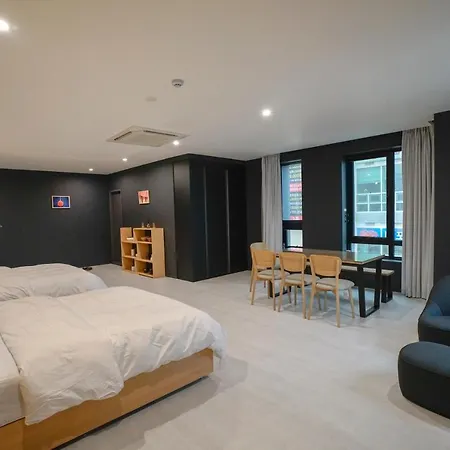 Mipo Oceanside Hotel-3