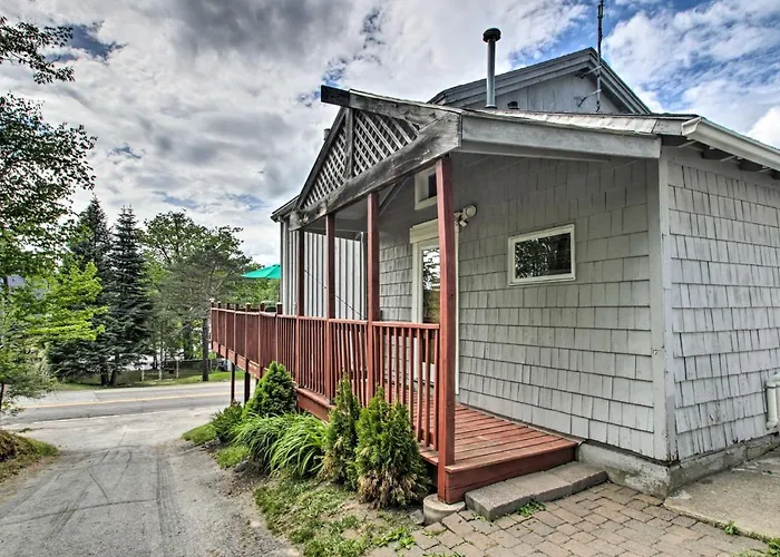 Charming Laconia Home W/ Deck: Walk To Lake!