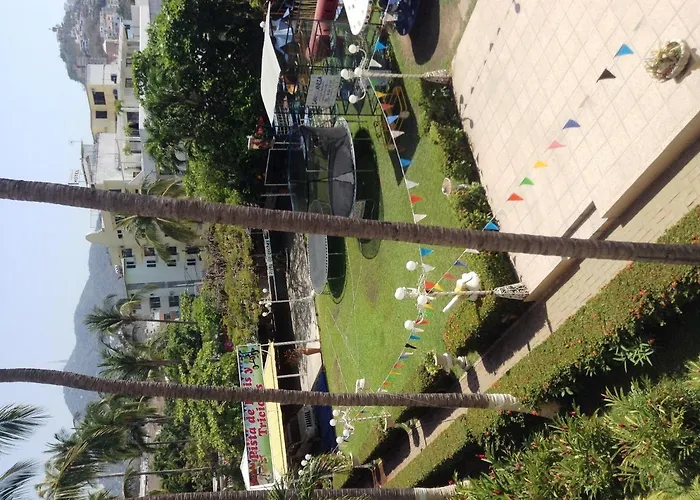 Sands Acapulco Hotel & Bungalows