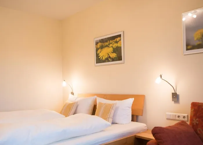 Landhotel-Gasthof Gruener Baum