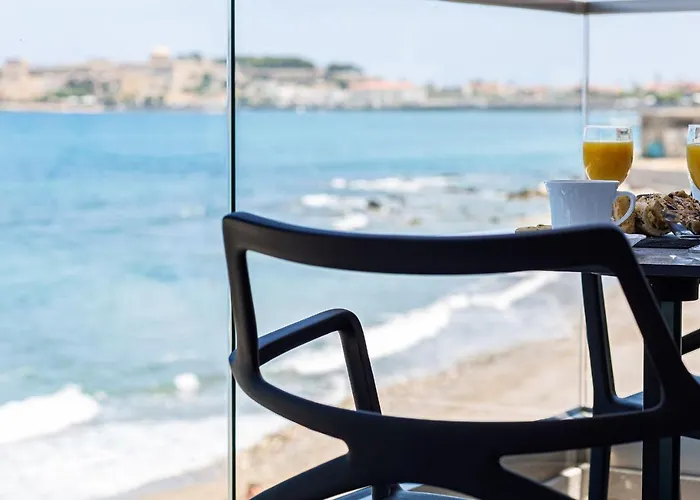 North Coast Seaside Suites