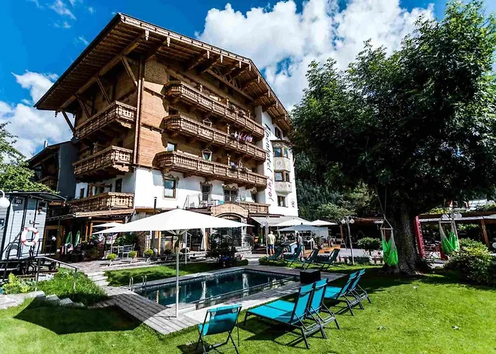 Alpenhotel Tyrol - B&B - Adults Only - Alpines Lifestylehotel Mit Naturspa & Wellness
