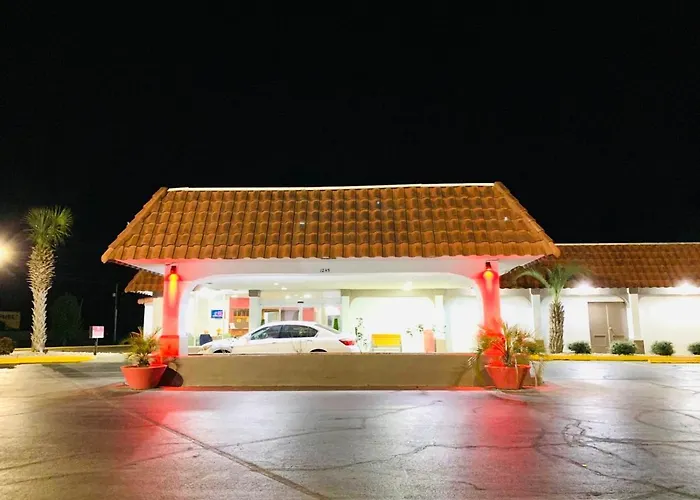 Ramada By Wyndham Walterboro