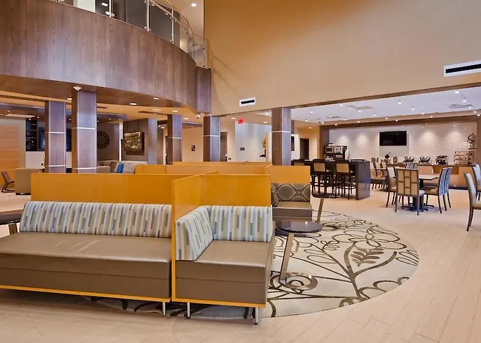 Best Western Plus University Inn Steubenville