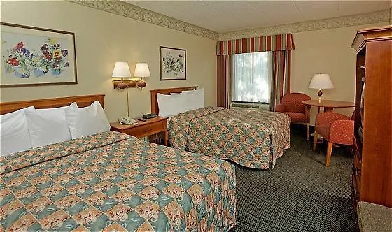 Holiday Lodge Hotel