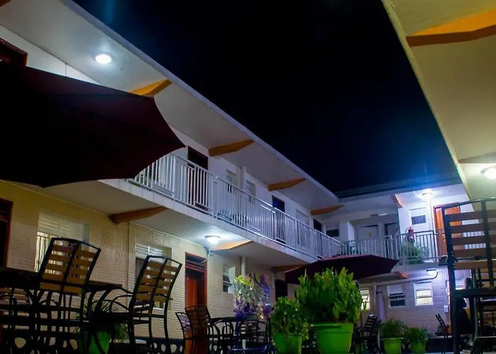 Sandton Hotel Kasese