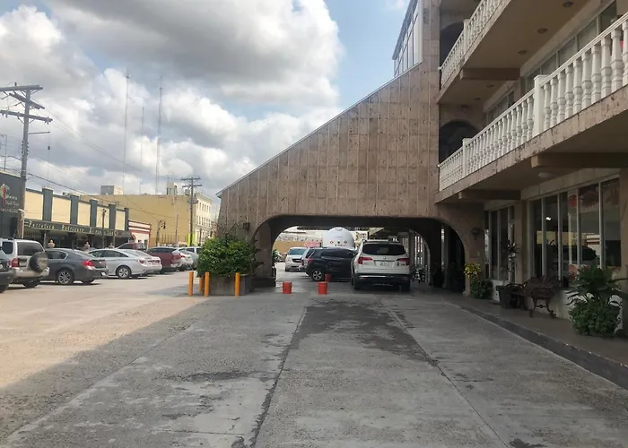 Hotel Plaza Riviera