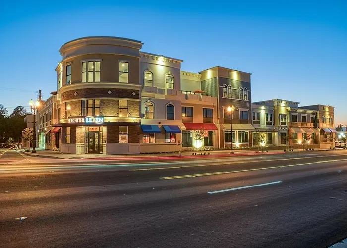 Hotel Lexen Newhall & Santa Clarita - Near Six Flags Magic Mountain