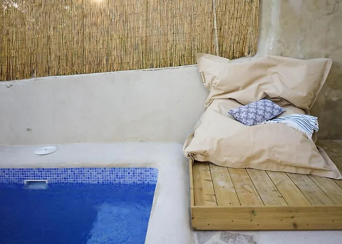Ronda Center Apartments With Pool