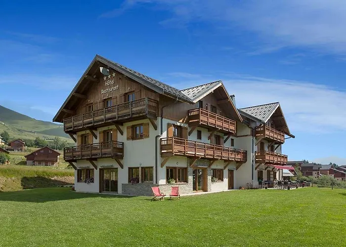 Chalet Htel Le Beausoleil The Originals Relais