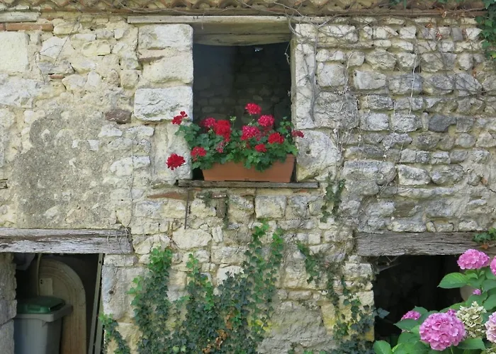 Au Relais De Neche.