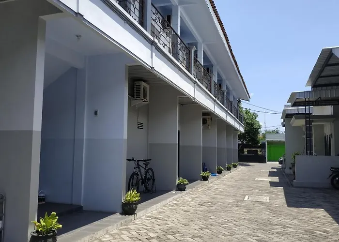 Omah Kost Family Syariah