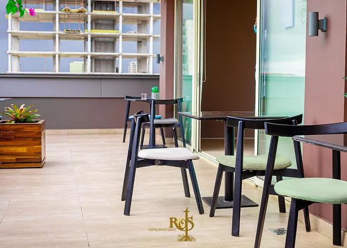 Roots Hotel Apartments Abidjan