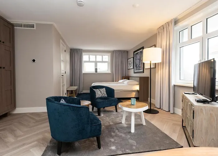 Hampton Home B&B Suites