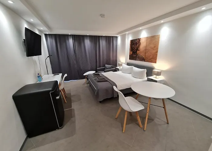 Check-Inn Hotels - Essen