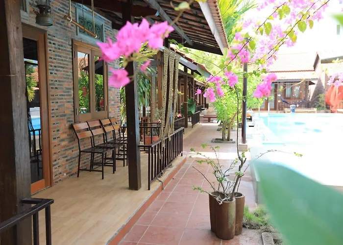 MAY Bungalow