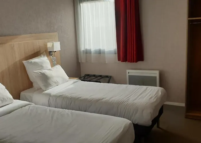 Brit Hotel La Ferte Bernard