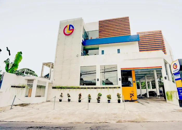 Lg Hotel Jember By Calli Rooms