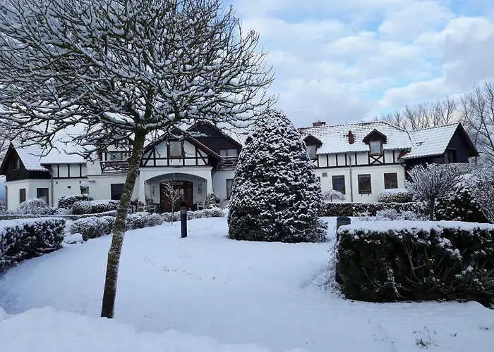 Hotel Dworek Nad Rega