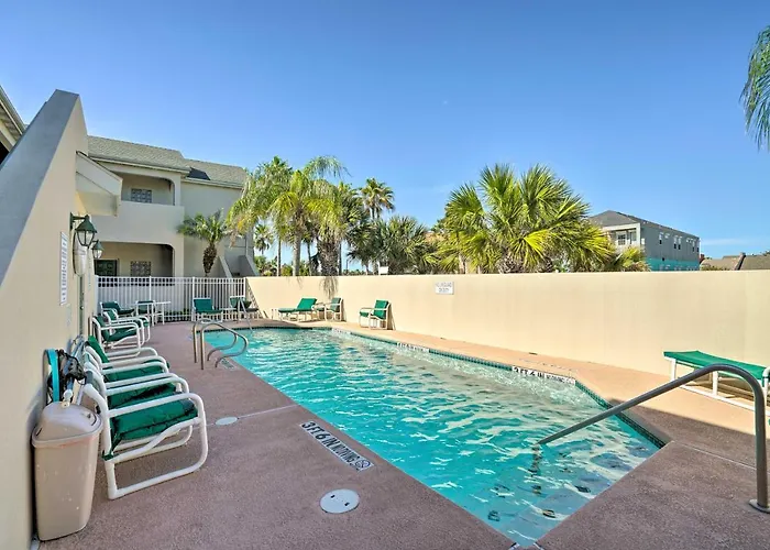 Coastal Condo W/ Pool In South Padre Island!