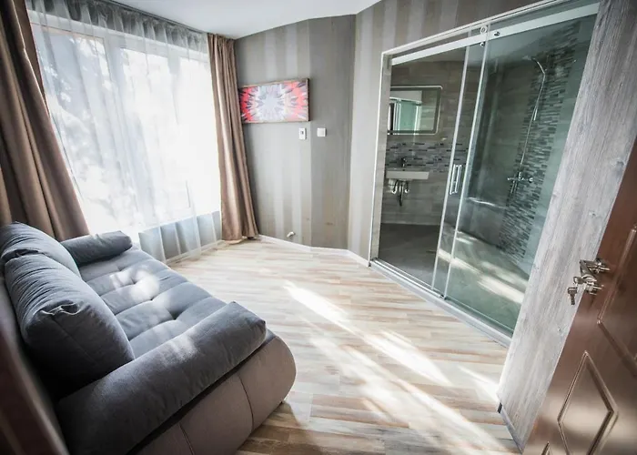 Vida Family Hotel -Top Central Location