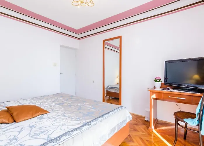 Apartments Nicol